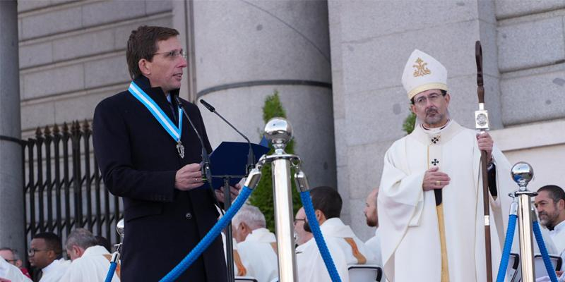 José Luis Martínez-Almeida renueva el Voto de la Villa a la Virgen de la Almudena: «Madrid sabe que, en el futuro, siempre contaremos con tu aliento y amparo»