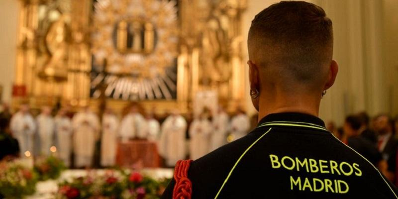 Ante la llamada de la Virgen de la Paloma Madrid responde