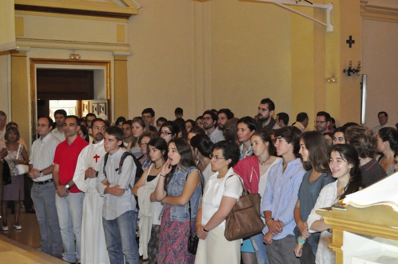 Javier Cuevas preside en Sagrado Coraz&oacute;n de Jes&uacute;s la Misa de env&iacute;o de j&oacute;venes a la misi&oacute;n