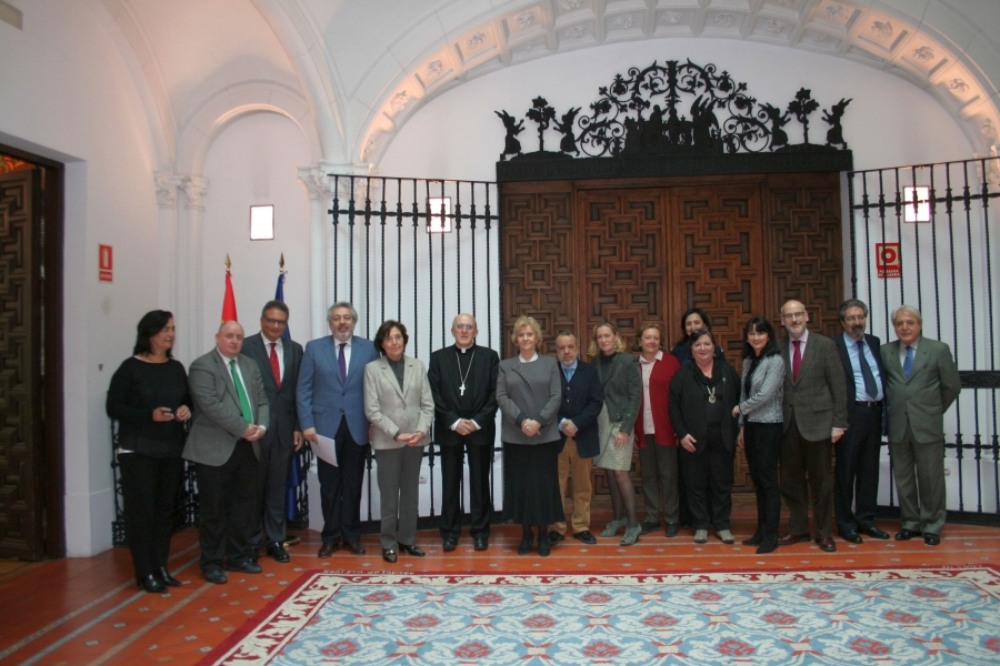 El arzobispo se re&uacute;ne con la defensora del pueblo, Soledad Becerril