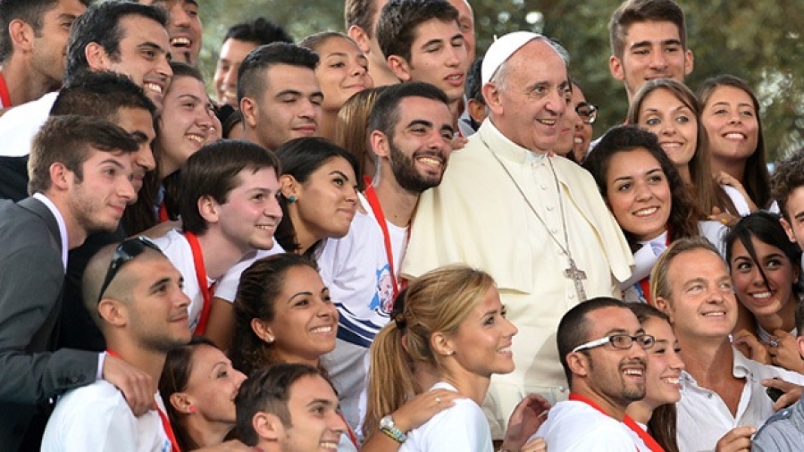 Intenci&oacute;n de oraci&oacute;n del Papa: los j&oacute;venes y la vocaci&oacute;n