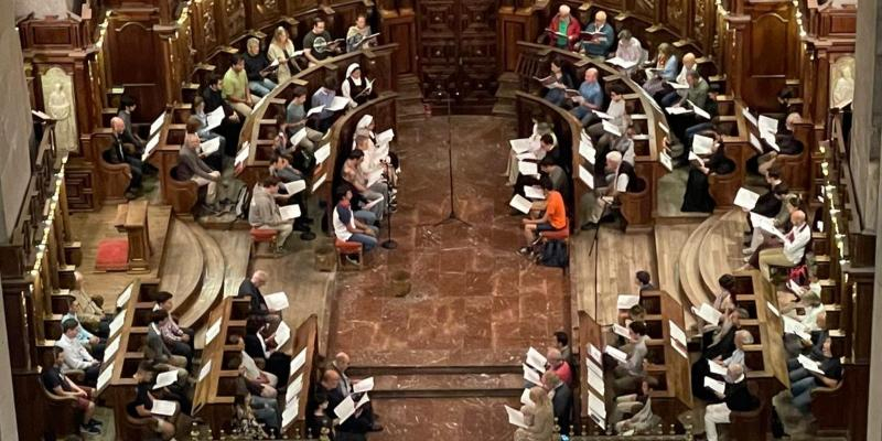 El canto gregoriano, protagonista en la Abadía de la Santa Cruz con su XLVI Semana de Estudios
