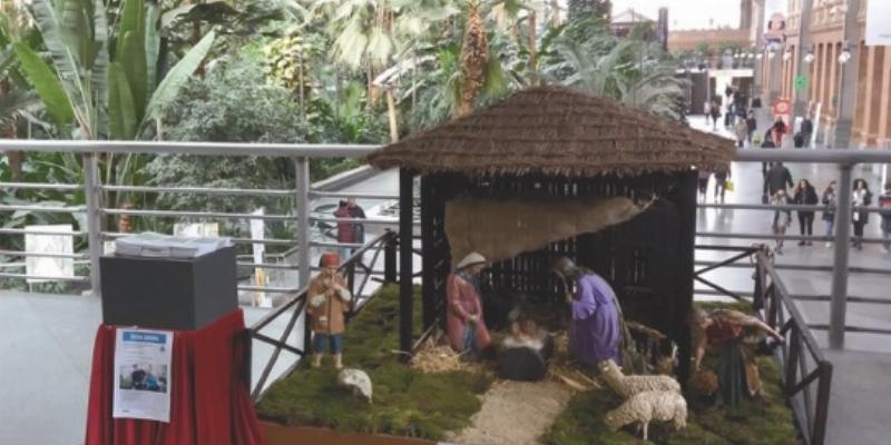 Los belenes solidarios de San Juan de Dios vuelven a Madrid Puerta de Atocha y Madrid Chamartín