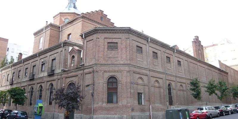 La Iglesia del monasterio de las Carmelitas Descalzas de Ponzano acoge la profesión temporal de una hermana