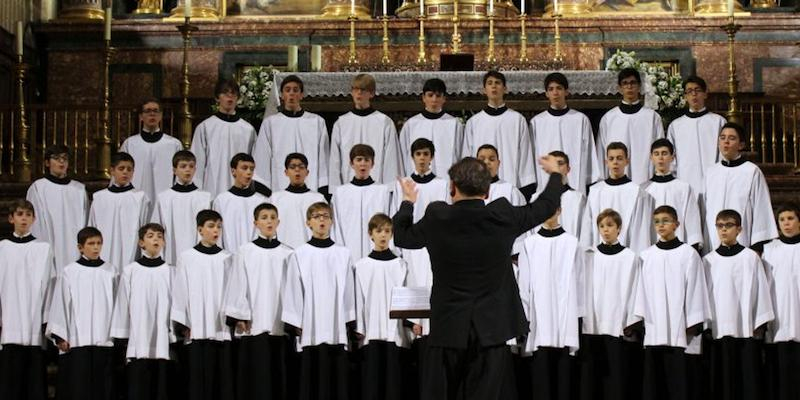 La Escolanía de El Escorial ofrece estas navidades varios recitales en la basílica del monasterio