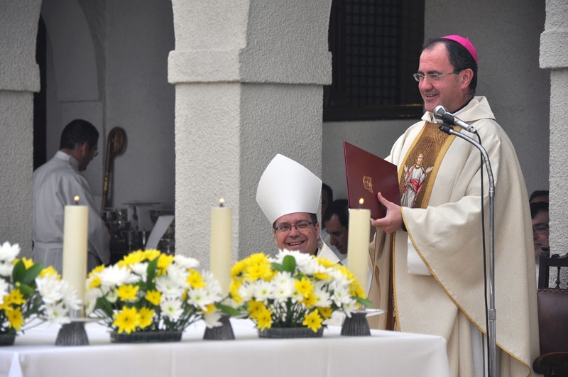 Monseñor Santos Montoya: «El sacrificio de Cristo nos exige la entrega por amor»