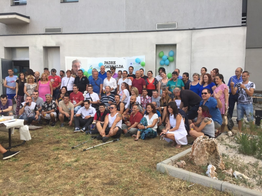 El padre Jaime Garralda celebra su santo rodeado del cari&ntilde;o de los pacientes, voluntarios y trabajadores de la Fundaci&oacute;n