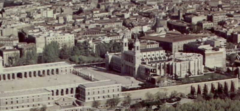 La catedral madrileña y su alcalde, don Juan de Arespacochaga (1979)