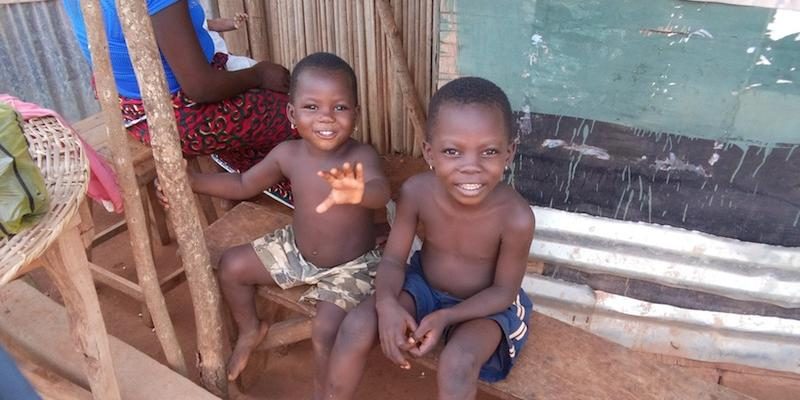 El restaurante Capone de Torrelodones recupera sus 'lentejas solidarias' a beneficio de un proyecto infantil en Dangbo