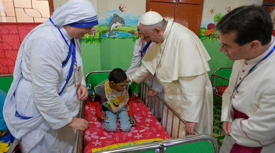 El Papa advierte a los hospitales católicos del peligro de convertirse en meros negocios
