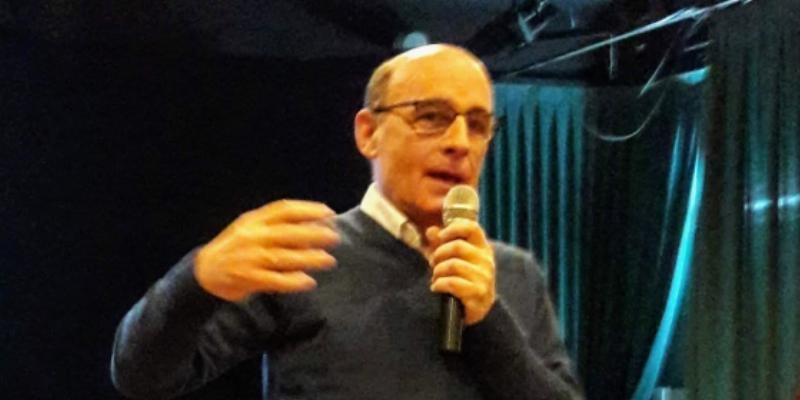 El padre Miguel Ángel Cortés anima a los educadores de Santa María del Pilar a asegurar la identidad de las obras educativas