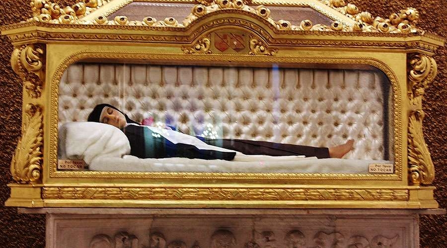 El Vaticano prohíbe el comercio de reliquias y establece nuevas normas para su exposición