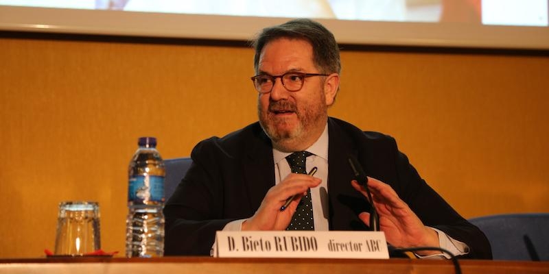 Bieito Rubido, director del diario ABC: &laquo;Hay pocas historias tan buenas como las de los misioneros&raquo;