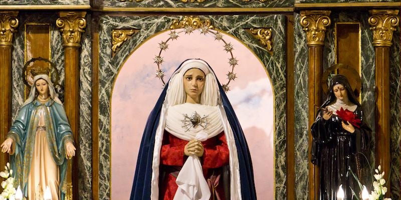 San Andrés Apóstol de Villaverde acoge el pregón de Semana Santa de la cofradía de Jesús Nazareno y Santísima Virgen de  la Soledad