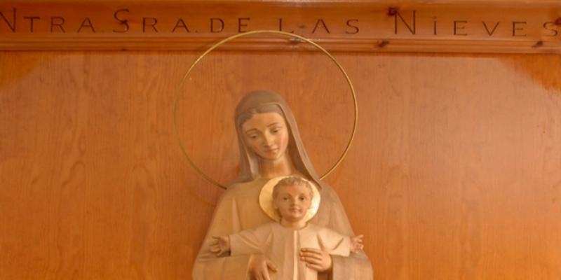 Nuestra Señora de las Nieves despide el mes de mayo con el rezo del rosario de la aurora