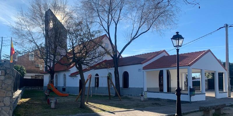 Juan Carlos Merino bendice las obras de restauración de la ermita de La Lanchuela, en Alpedrete