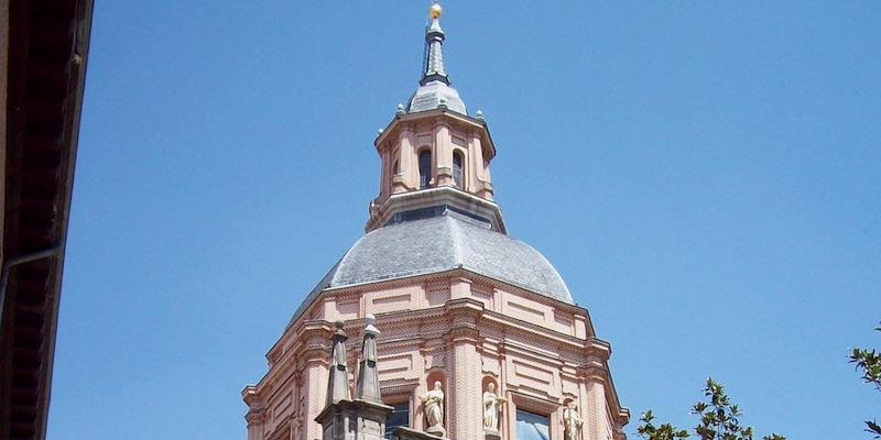 San Andr&eacute;s Ap&oacute;stol prepara con un triduo la fiesta de la Virgen Milagrosa