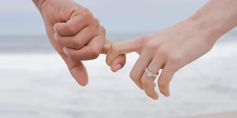 Nuestra Se&ntilde;ora del Carmen de Pozuelo lanza el curso Nuevo noviazgo