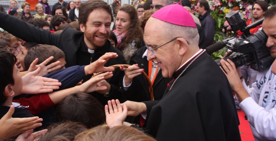 Monseñor Carlos Osoro: “Los niños sois un regalo para la Virgen María”