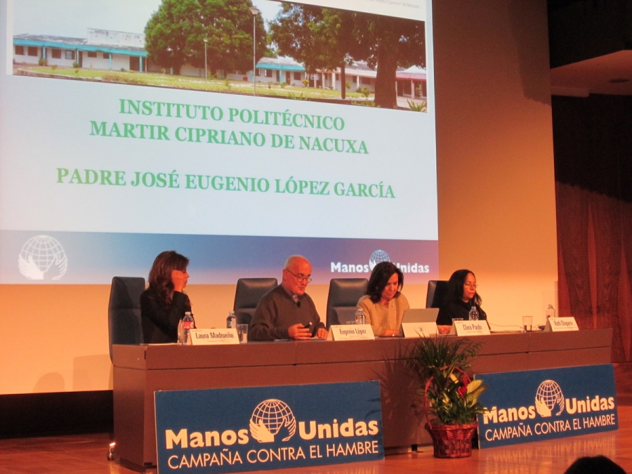 El misionero Jos&eacute; Eugenio L&oacute;pez, C.M., ofrece su testimonio en la bas&iacute;lica de la Milagrosa