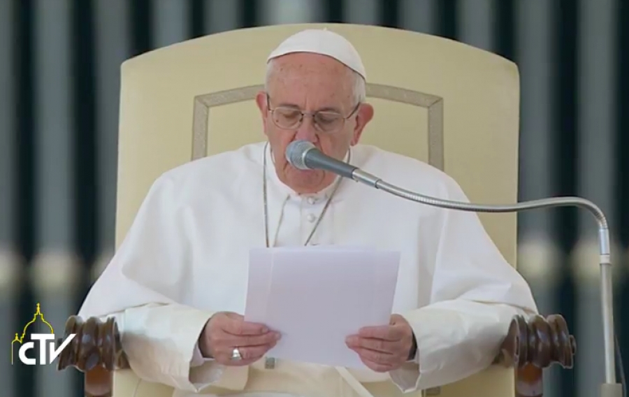 El Papa: 'El Buen Pastor no se resigna a perder ninguna oveja'