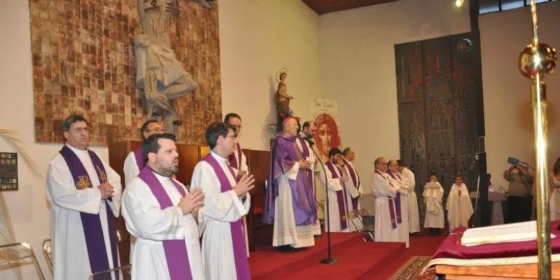 El cardenal Osoro celebra una Misa con j&oacute;venes en San Mart&iacute;n de Porres