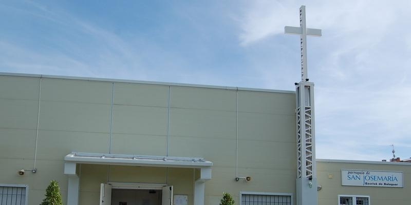 San Josemar&iacute;a Escriv&aacute; de Balaguer organiza una procesi&oacute;n con el Sant&iacute;simo por Valdemar&iacute;n en la solemnidad del Corpus