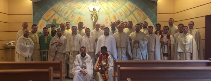 El cardenal Osoro se re&uacute;ne con los sacerdotes de los ritos orientales pertenecientes al Ordinariato