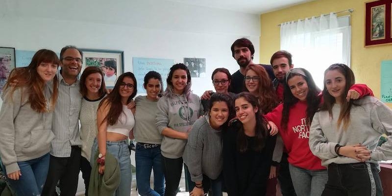 Los j&oacute;venes participan en un Encuentro para la Solidaridad en la Casa Ema&uacute;s de Torremocha del Jarama