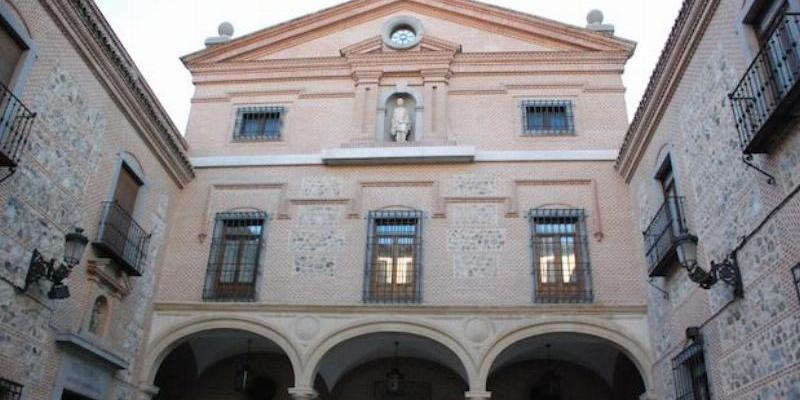 Monse&ntilde;or Jos&eacute; Luis Montes Toyos preside en San Gin&eacute;s una solemne Eucarist&iacute;a en honor a su titular