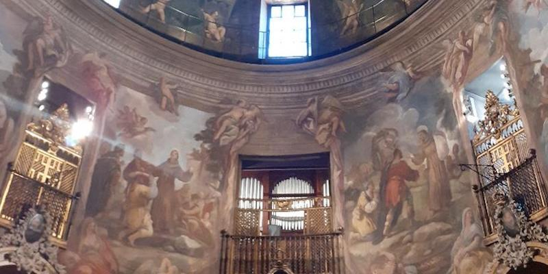 El organista polaco Jerzy Kukla ofrece en San Antonio de los Alemanes un concierto a beneficio de Ucrania