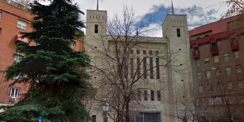 El arzobispo de Madrid preside en Nuestra Señora del Pilar una Misa funeral por el padre del vicario episcopal de la II