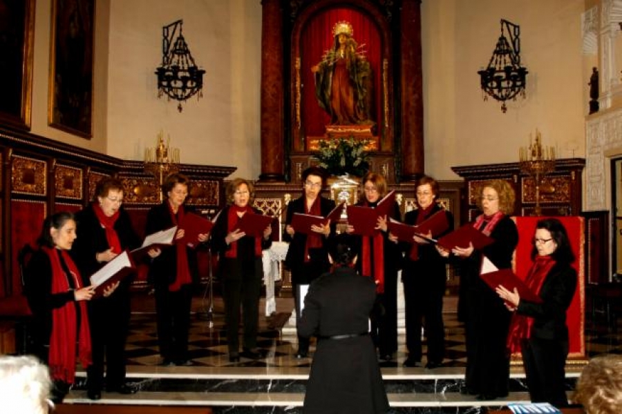 Concierto de la Schola Gregoriana Cum Iubilo en la Cripta de la catedral