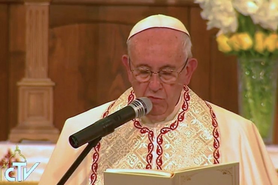 El Santo Padre reza por la paz con la comunidad asiro-caldea en Georgia