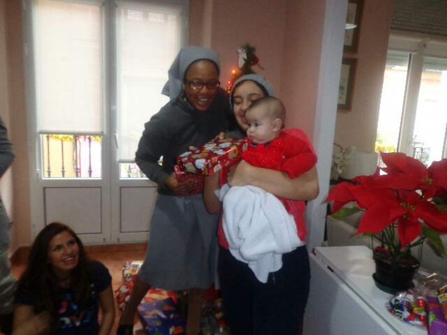 El Hogar Santa B&aacute;rbara de C&aacute;ritas Madrid recibe a los Magos de Oriente