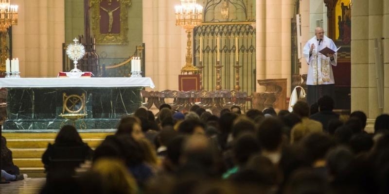 La catedral acoge la primera vigilia de oración con jóvenes del curso 2019-2020