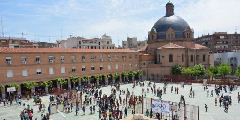 La Vicaría VIII celebra en el colegio de los Salesianos de Estrecho su encuentro anual de catequistas