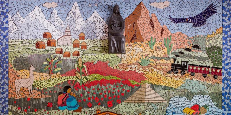 Nuestra Se&ntilde;ora de las Am&eacute;ricas bendice en su fiesta titular un mosaico que recuerda la evangelizaci&oacute;n de Am&eacute;rica
