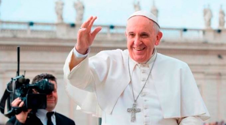 Francisco anima a religiosas a seguir educando a j&oacute;venes de Polonia