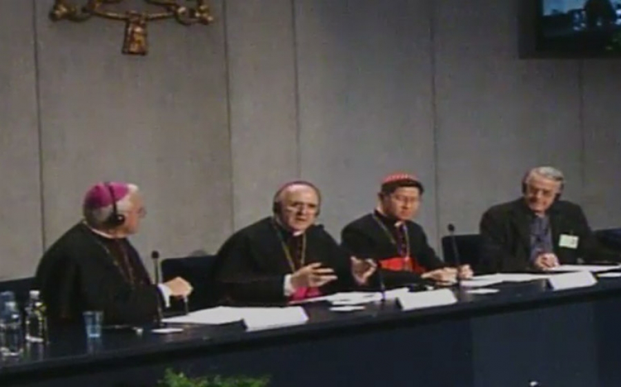 Monse&ntilde;or Osoro, desde el S&iacute;nodo &laquo;Tenemos un mensaje para el mundo: la familia&raquo;