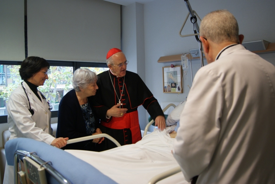 &laquo;Ayudar a vivir de una manera o de otra el final de la vida es trascendente&raquo;