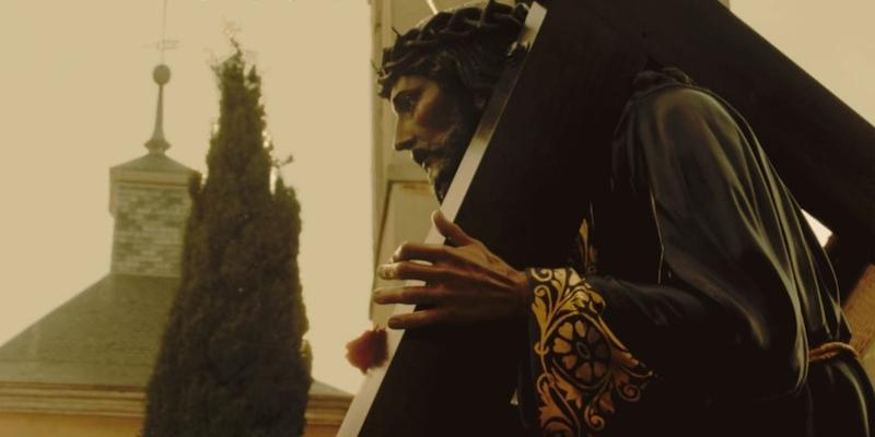 Nuestro Padre Jesús Nazareno procesiona por Fuencarral en el Jueves y el Viernes Santo