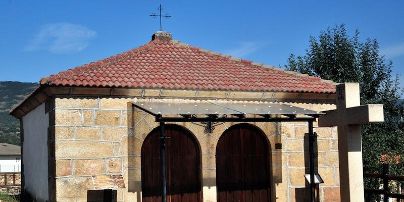 Canencia inaugura sus fiestas patronales con la subida de Santa Mar&iacute;a del Castillo a la ermita del Santo Cristo
