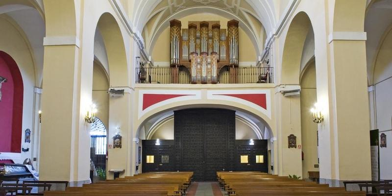 &Aacute;ngel L&oacute;pez Blanco preside una Eucarist&iacute;a con sacramento de la Confirmaci&oacute;n en Santa Mar&iacute;a la Antigua de Vic&aacute;lvaro