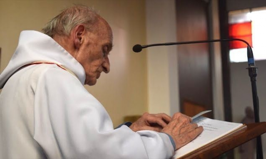 Francia: monumento en memoria del padre Hamel asesinado por terroristas