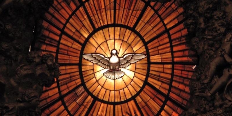 El vicario episcopal de la I imparte el sacramento de la Confirmaci&oacute;n en Virgen del Cortijo