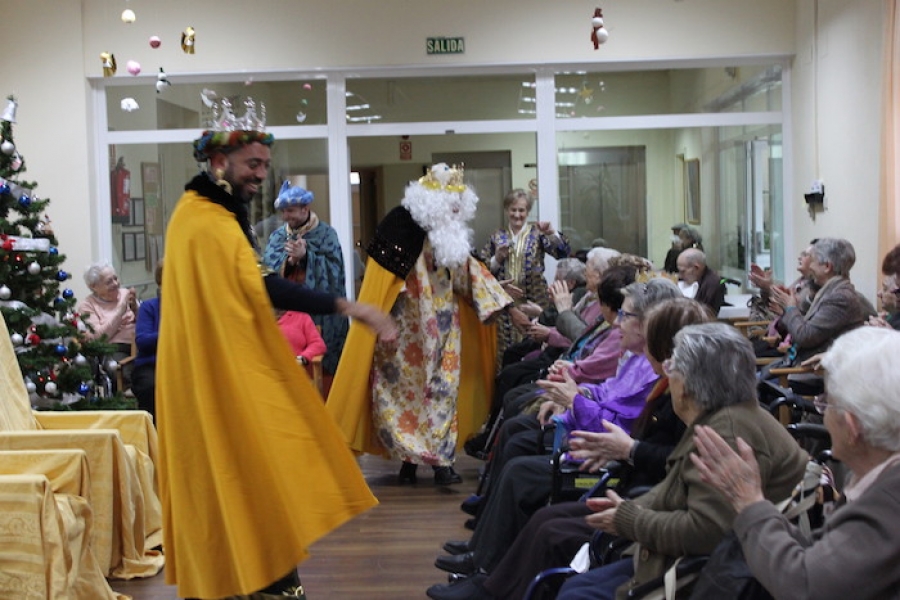 Los Magos de Oriente llegan a los proyectos y centros residenciales de C&aacute;ritas Madrid
