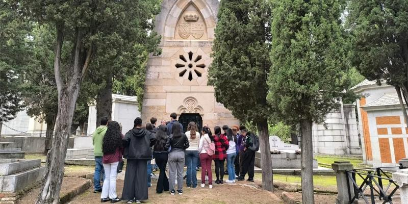 Actividades de la Archicofradía Sacramental de San Pedro, San Andrés y San Isidro para la Solemnidad de Todos los Santos 2025