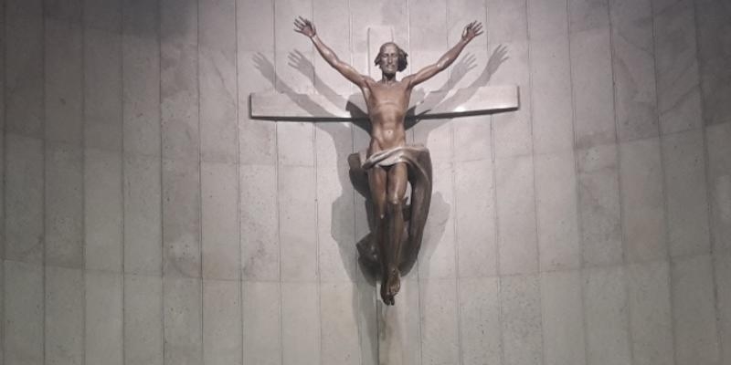 Jes&uacute;s Gonz&aacute;lez celebra en San Bruno la Misa de inicio de curso de los colegios universitarios