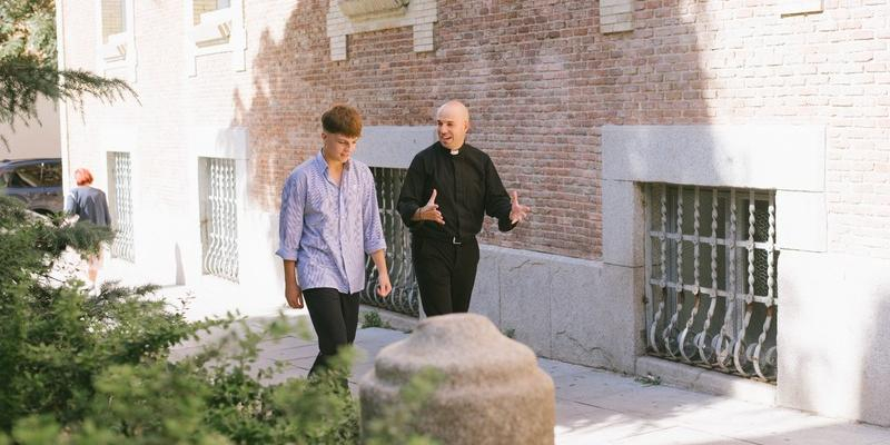 El formador del Colegio Arzobispal, Iñaki Martín Errasti, ante la Jornada de Puertas Abiertas: «Buscamos que cada chico ponga su oído atento a lo que Dios quiere de ellos»